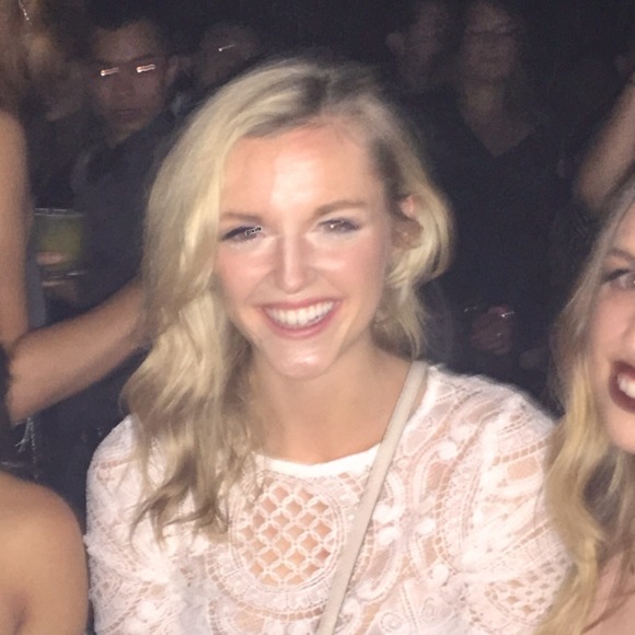 Meet your Posher, Jackie - Picture 1 of 1